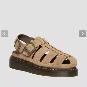 Dr. Martens WRENLIE
Bronx Suede Fisherman Sandals